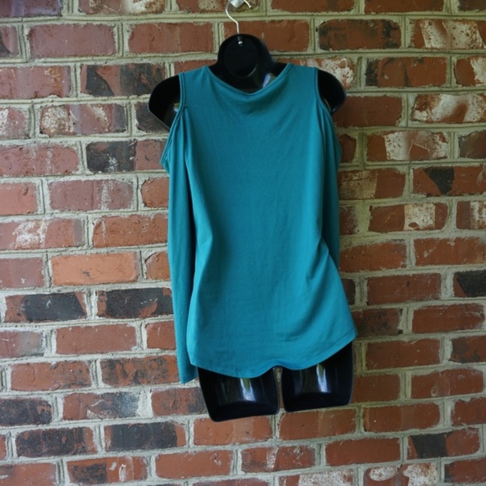 Teal Rue21 Cold-Shoulder Top - Picture 6 of 6